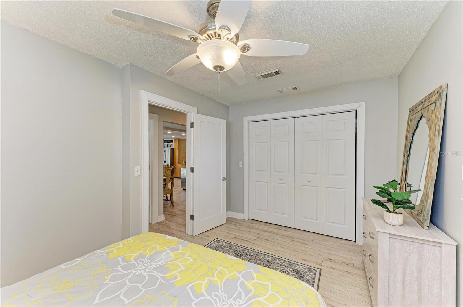 Image 21 of 44 For 2222 41st Street W