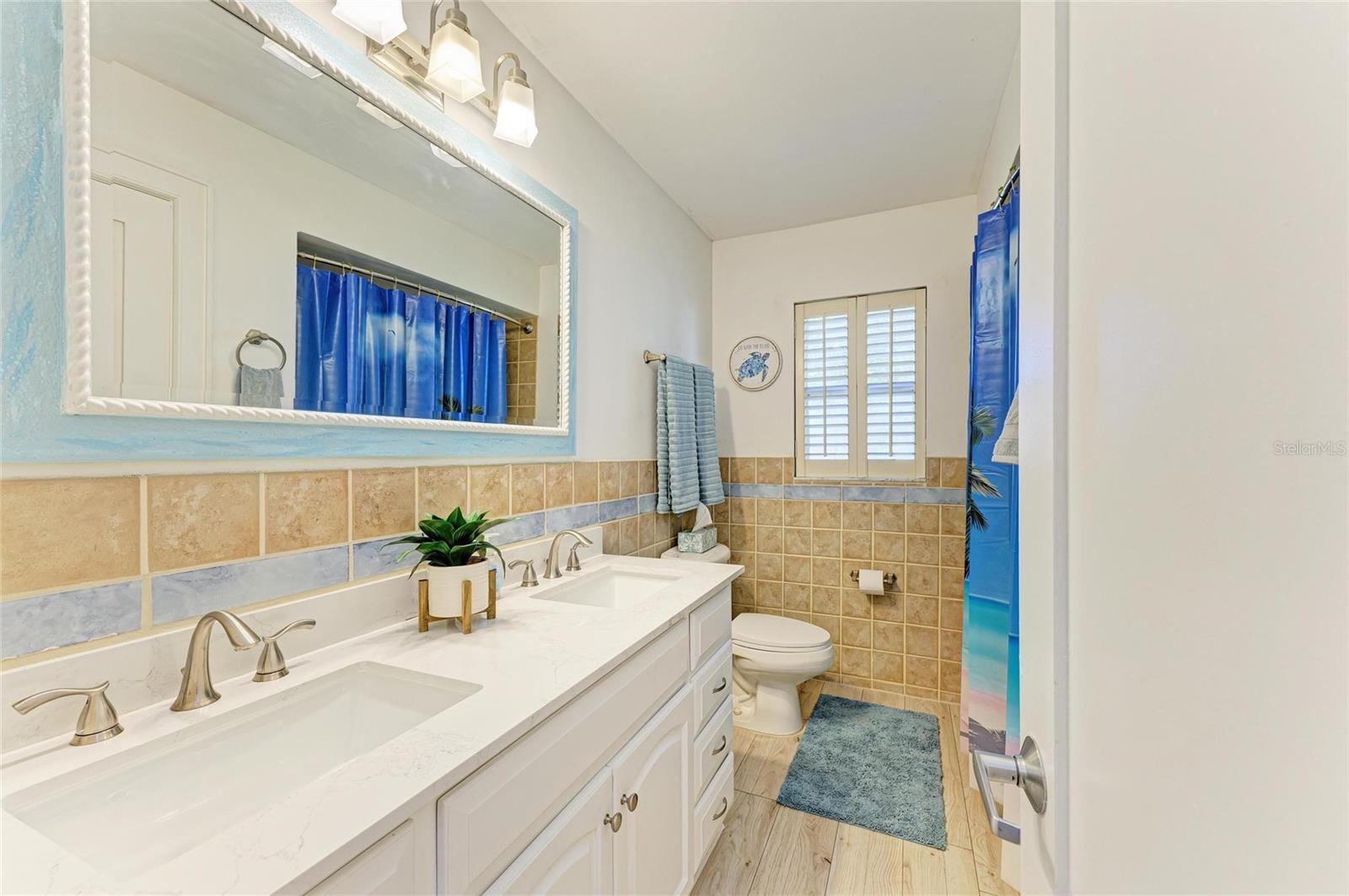 Image 24 of 44 For 2222 41st Street W
