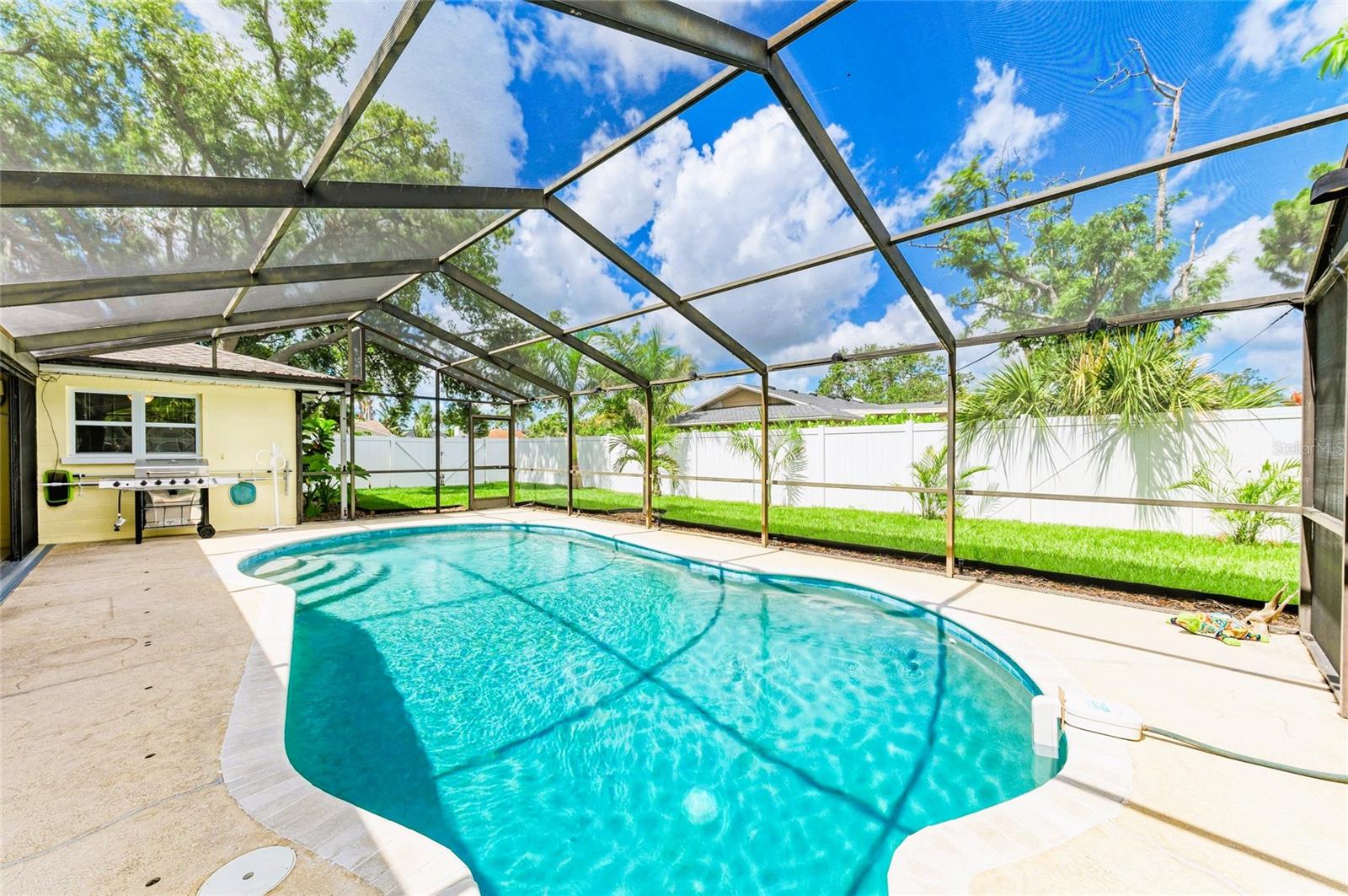 Image 31 of 44 For 2222 41st Street W