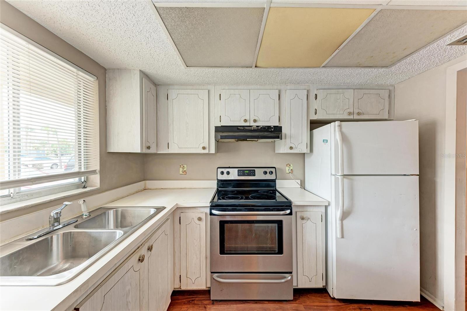 Image 8 of 18 For 3506 Lake Bayshore Drive K104