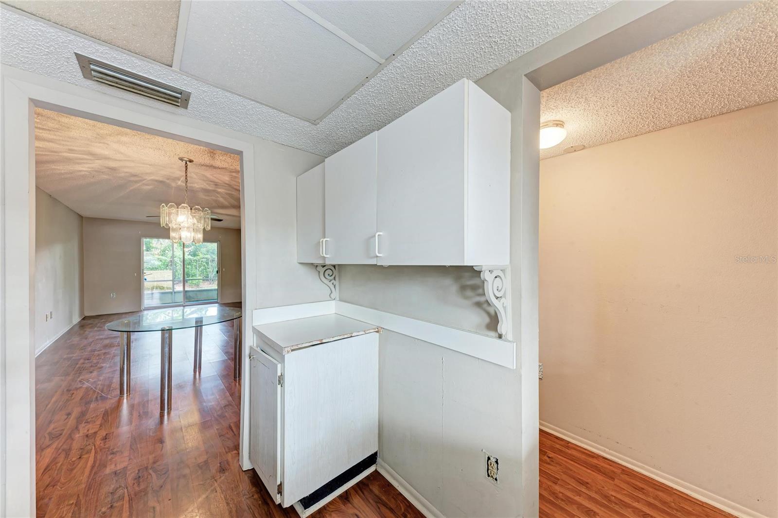 Image 9 of 18 For 3506 Lake Bayshore Drive K104