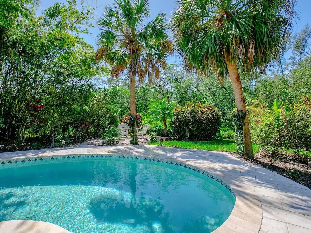 Image 32 of 39 For 6979 Longboat Drive S