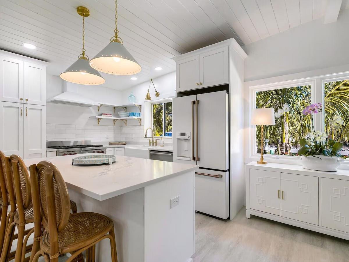 Image 4 of 25 For 6979 Longboat Drive S