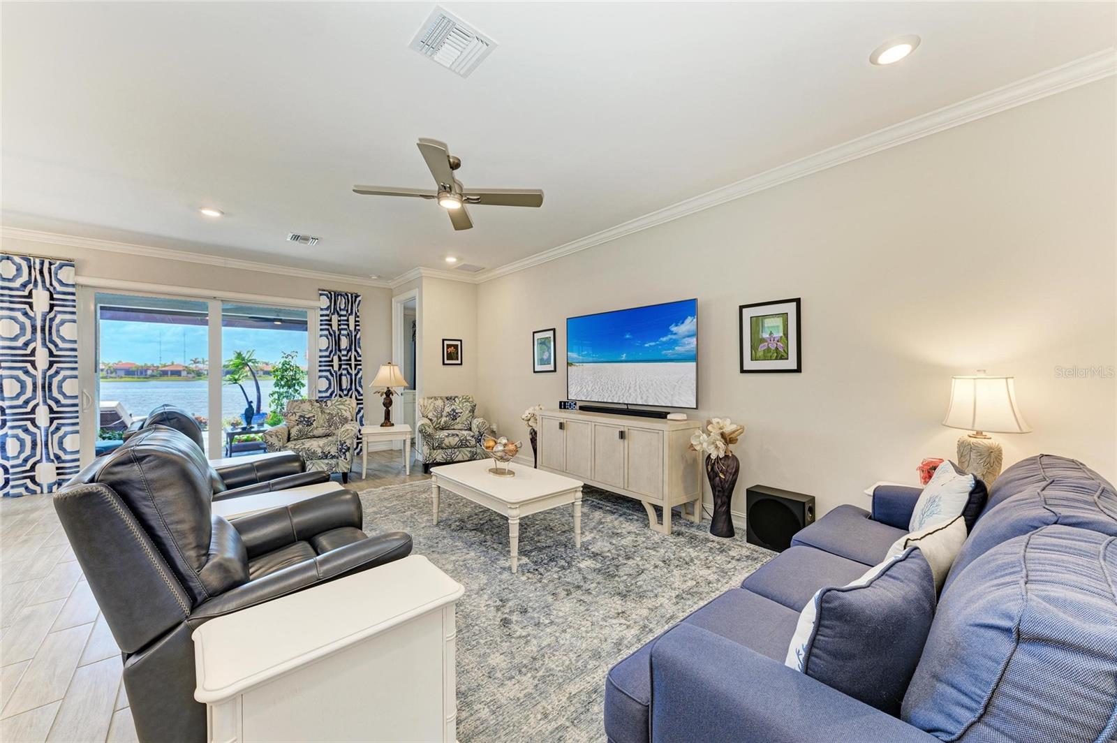 Image 12 of 84 For 257 Soliera Street