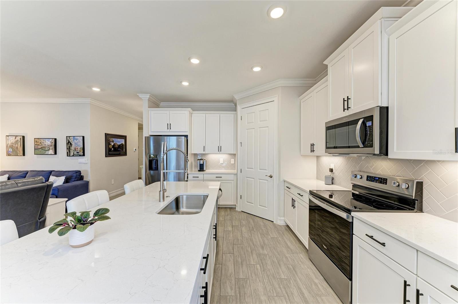 Image 25 of 84 For 257 Soliera Street