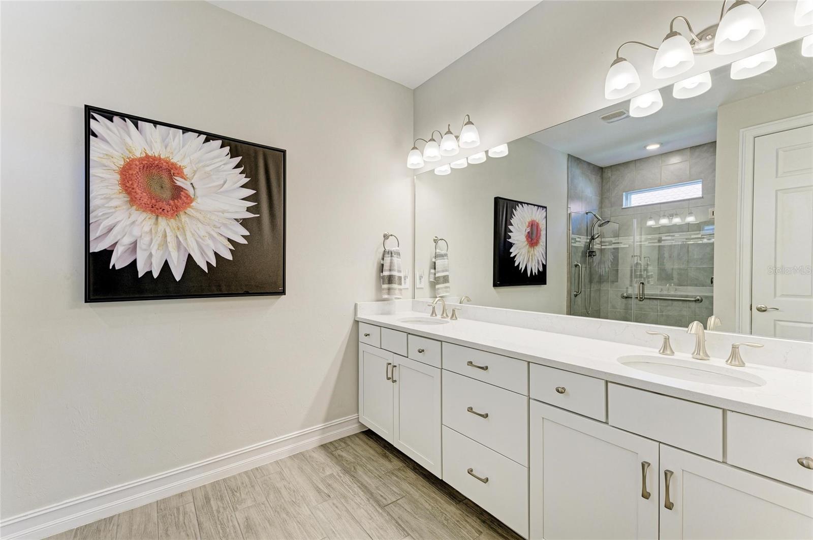 Image 38 of 84 For 257 Soliera Street