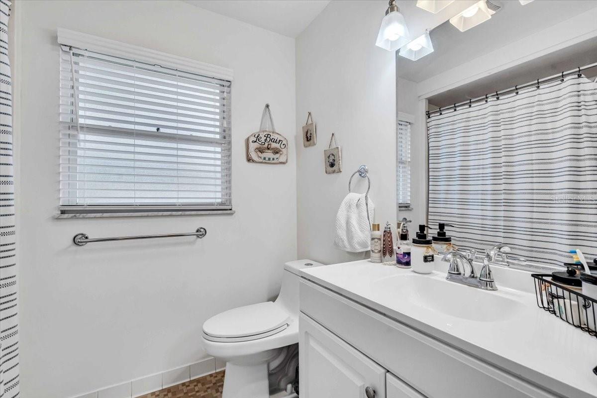 Image 19 of 31 For 2328 Waterfall Drive