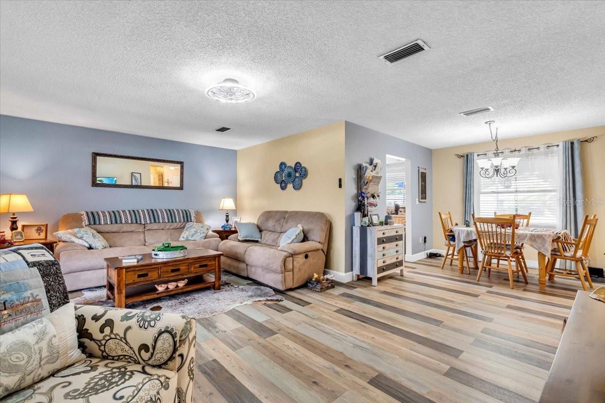 Image 7 of 31 For 2328 Waterfall Drive