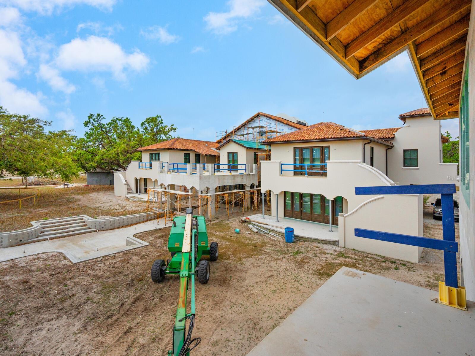 Listing photo id 8 for 600 Jackson Road