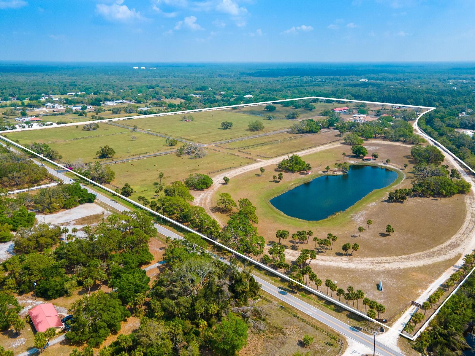 Listing photo id 0 for 600 Jackson Road