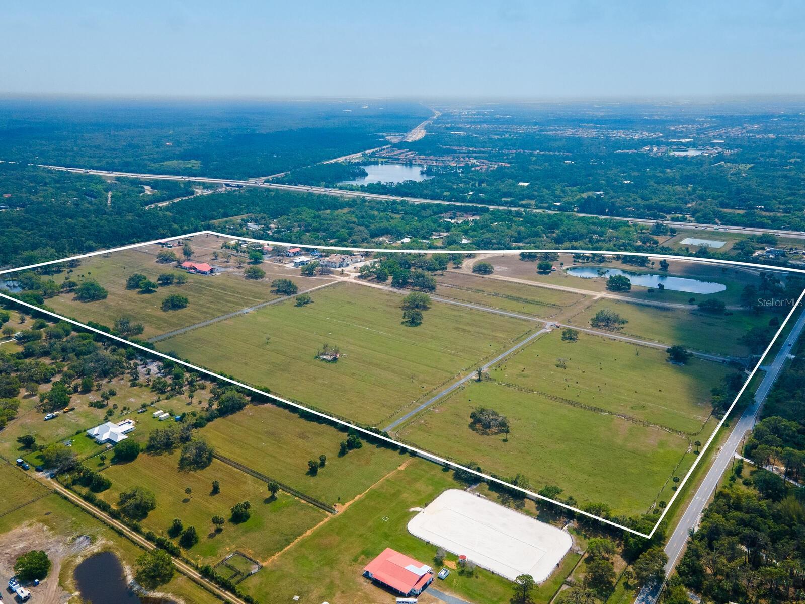 Listing photo id 1 for 600 Jackson Road