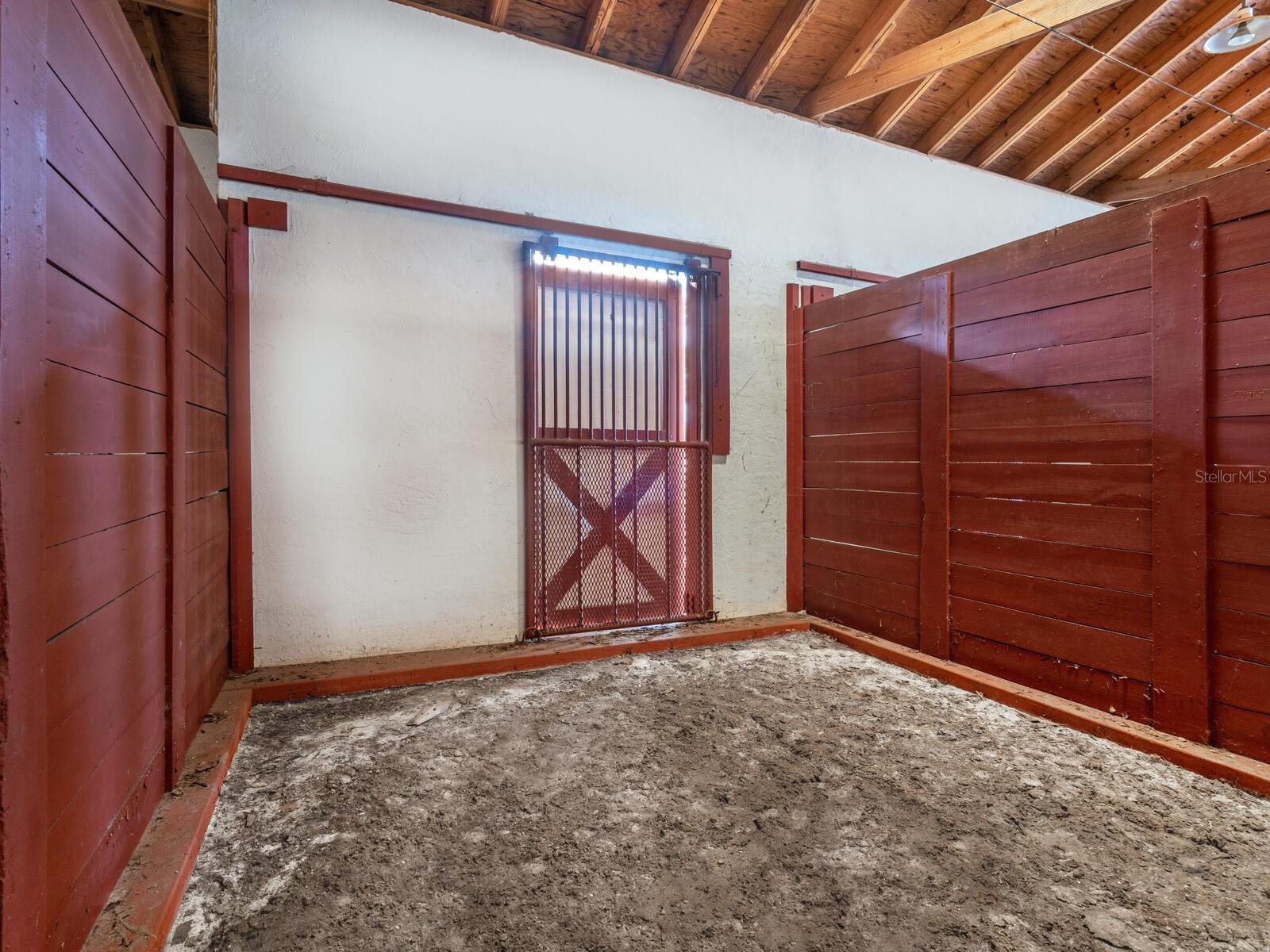 Listing photo id 28 for 600 Jackson Road