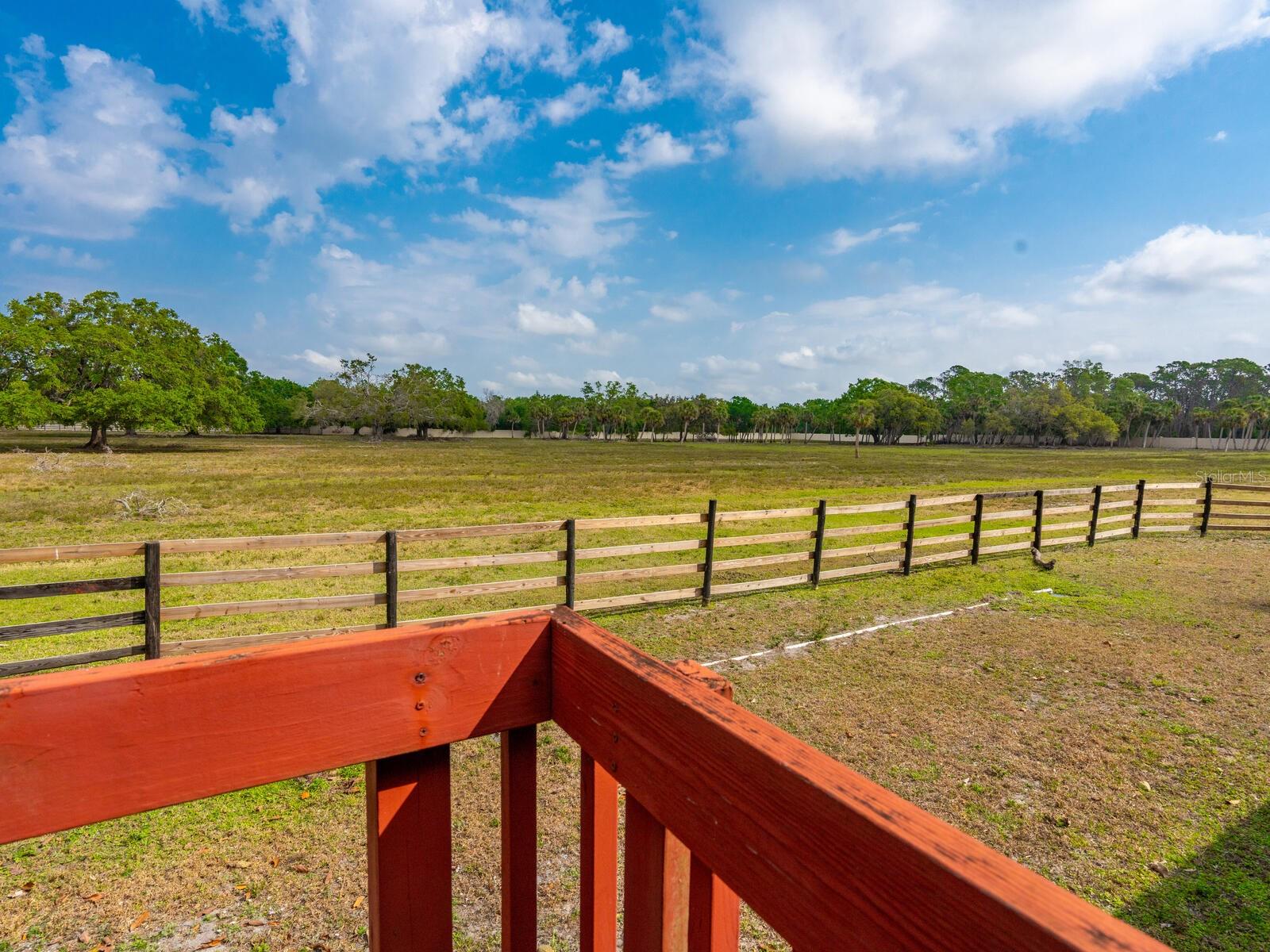 Listing photo id 31 for 600 Jackson Road
