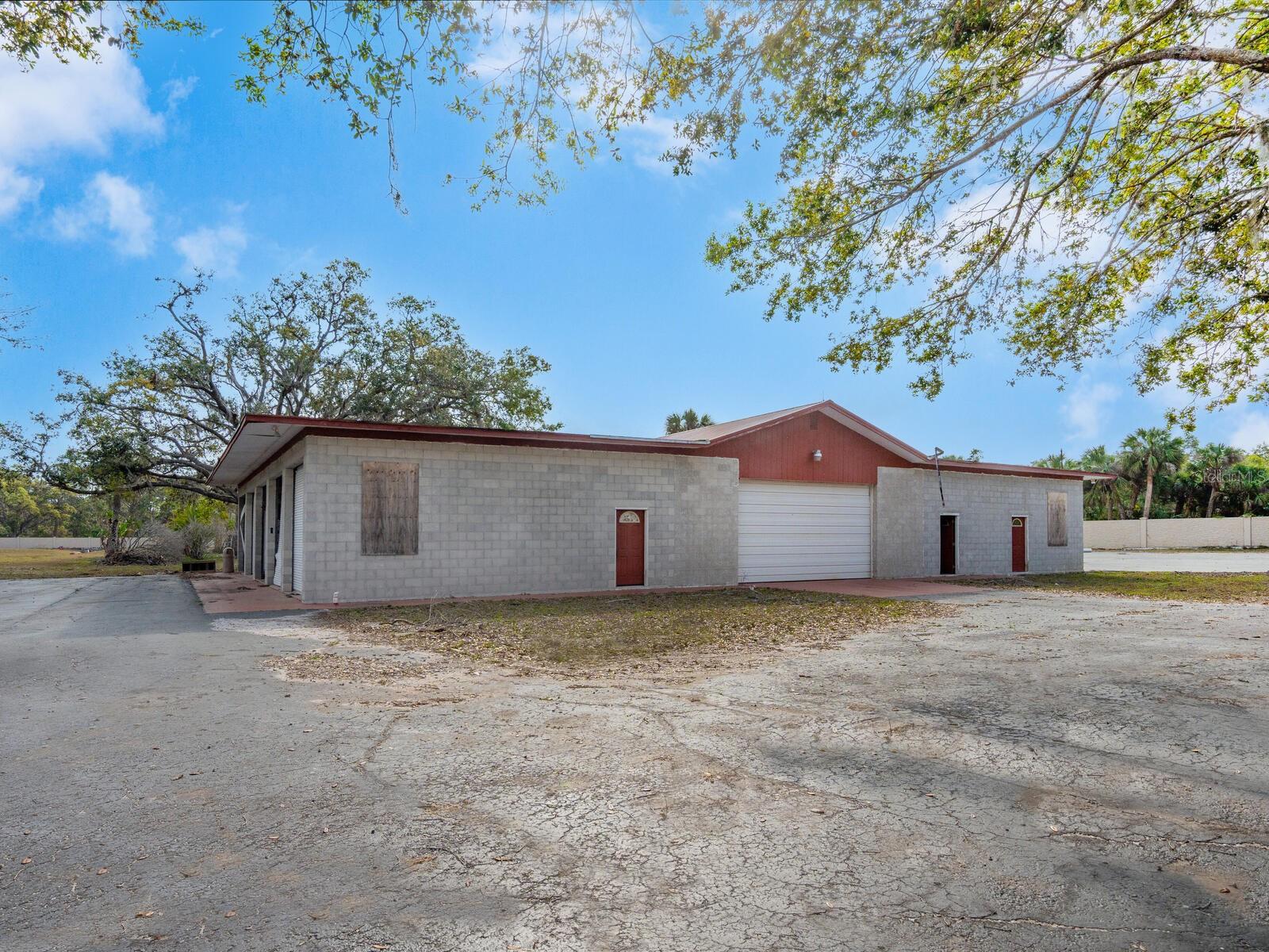 Listing photo id 34 for 600 Jackson Road