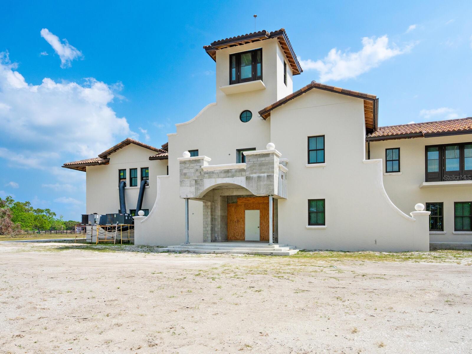 Listing photo id 4 for 600 Jackson Road