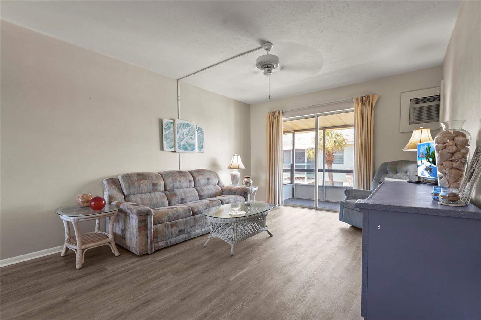 Image 11 of 39 For 1837 Flamingo Boulevard O35