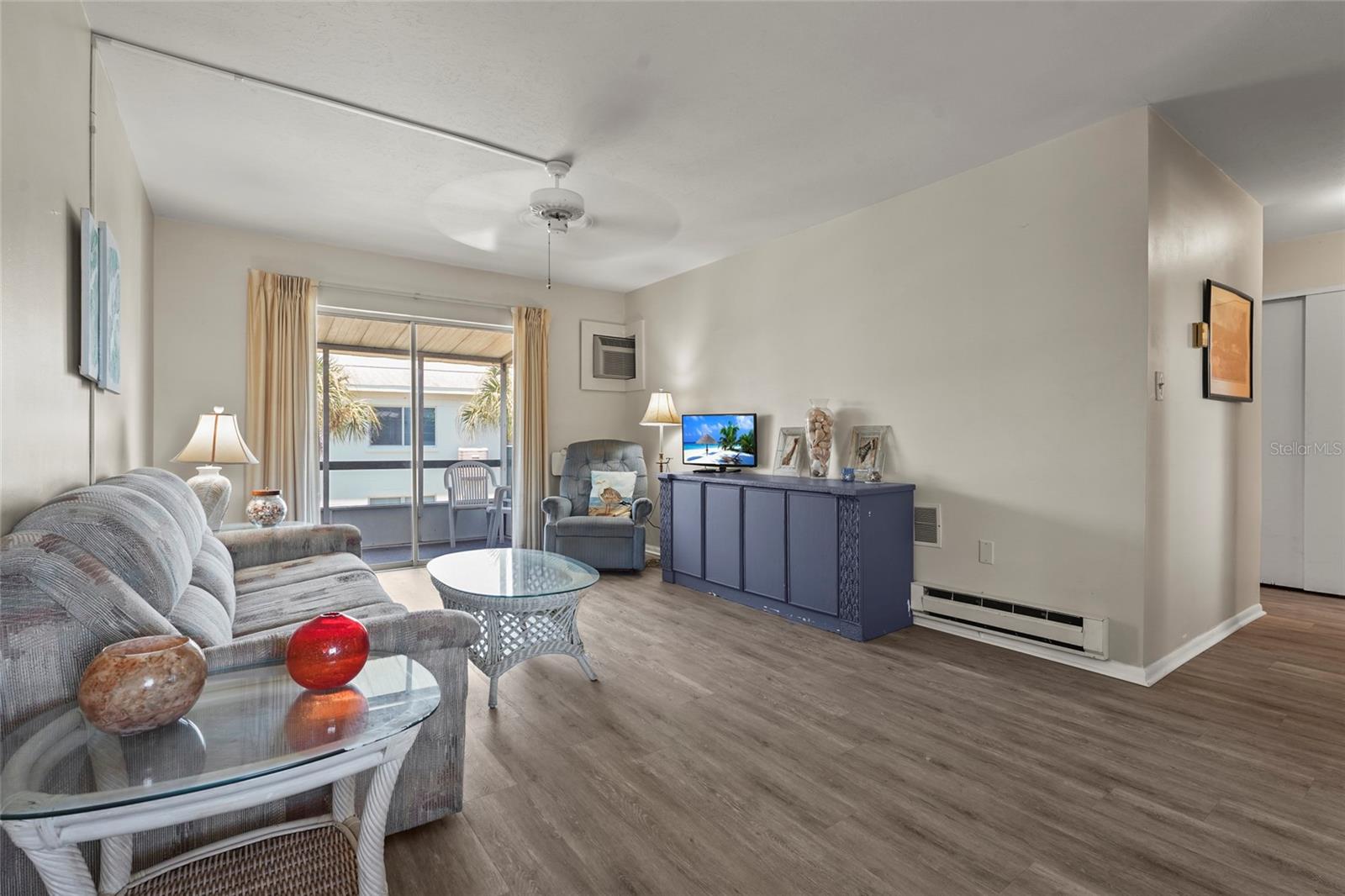 Image 2 of 39 For 1837 Flamingo Boulevard O35