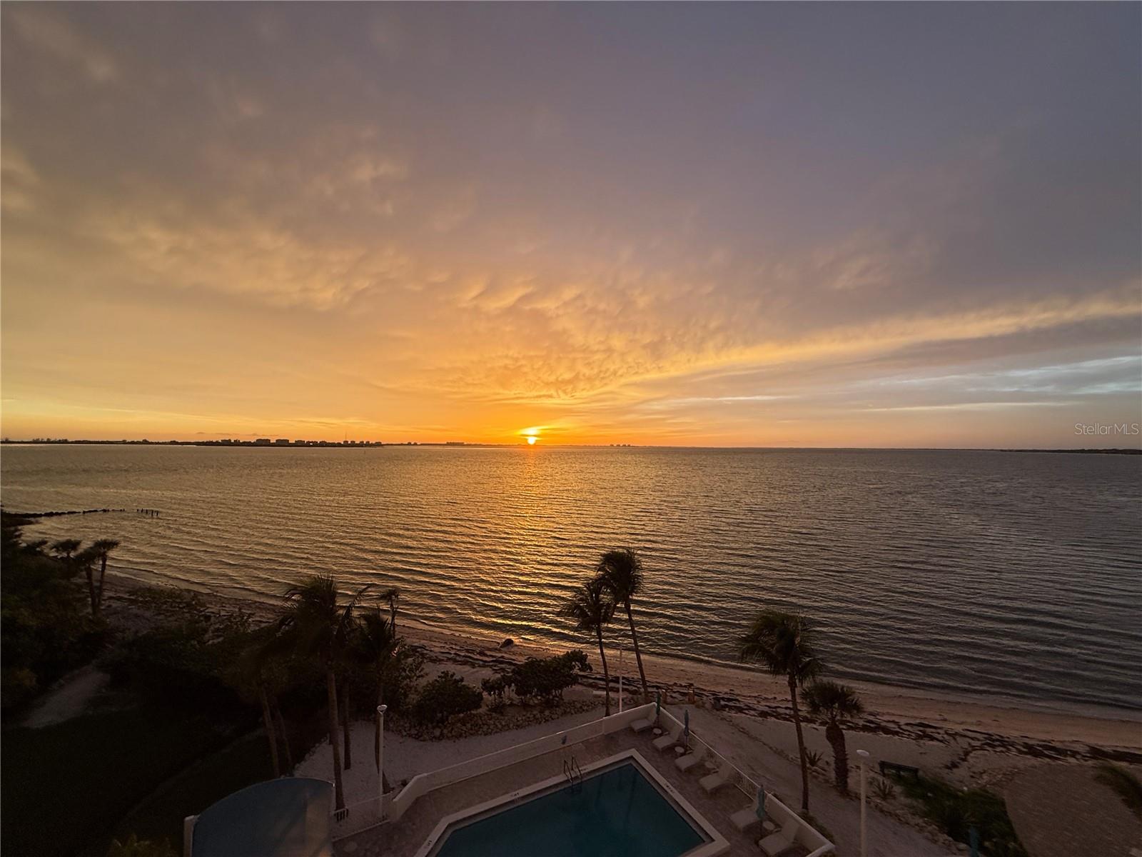 Image 3 of 82 For 11 Sunset Drive 502