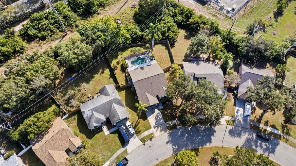 Image 27 of 35 For 719 50th Street E