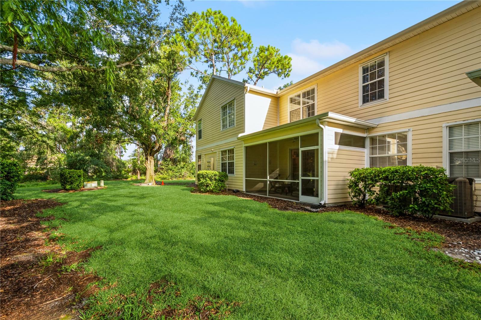 Image 31 of 32 For 6412 Rosefinch Court 103