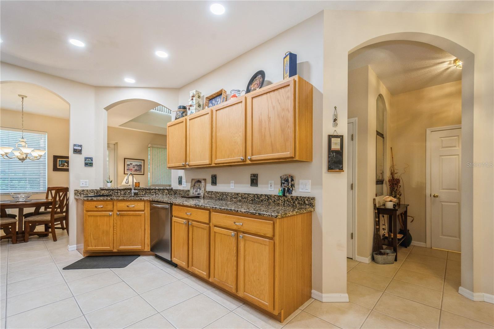 Image 9 of 32 For 6412 Rosefinch Court 103