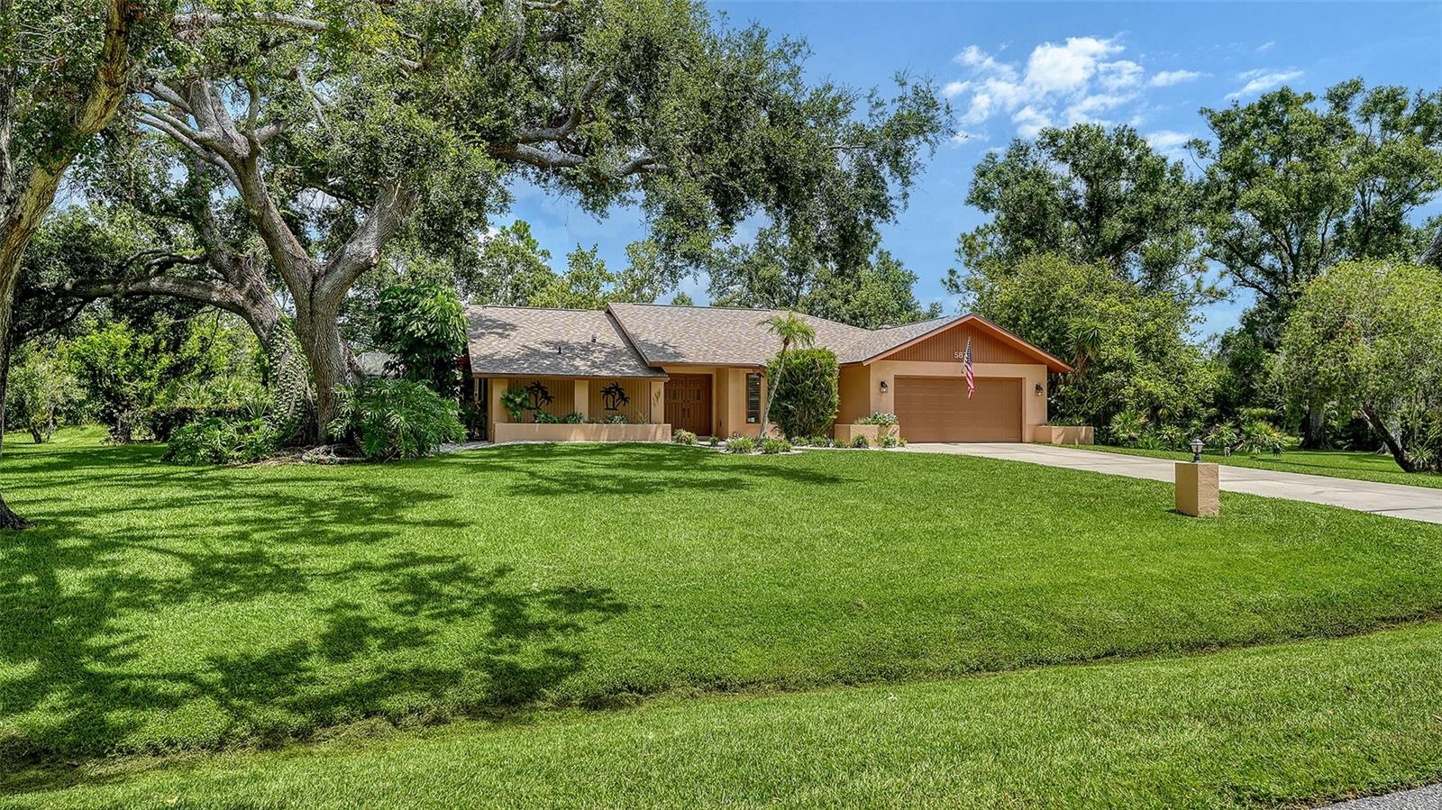 Details for 5879 Ravenwood Drive, SARASOTA, FL 34243