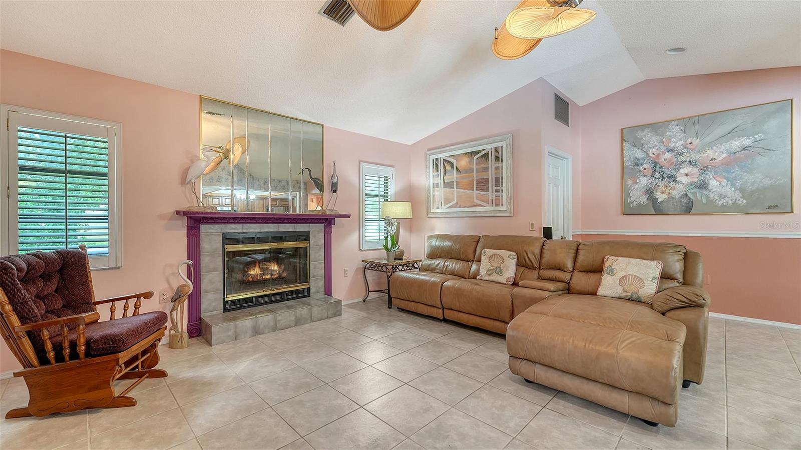 Image 20 of 53 For 5879 Ravenwood Drive