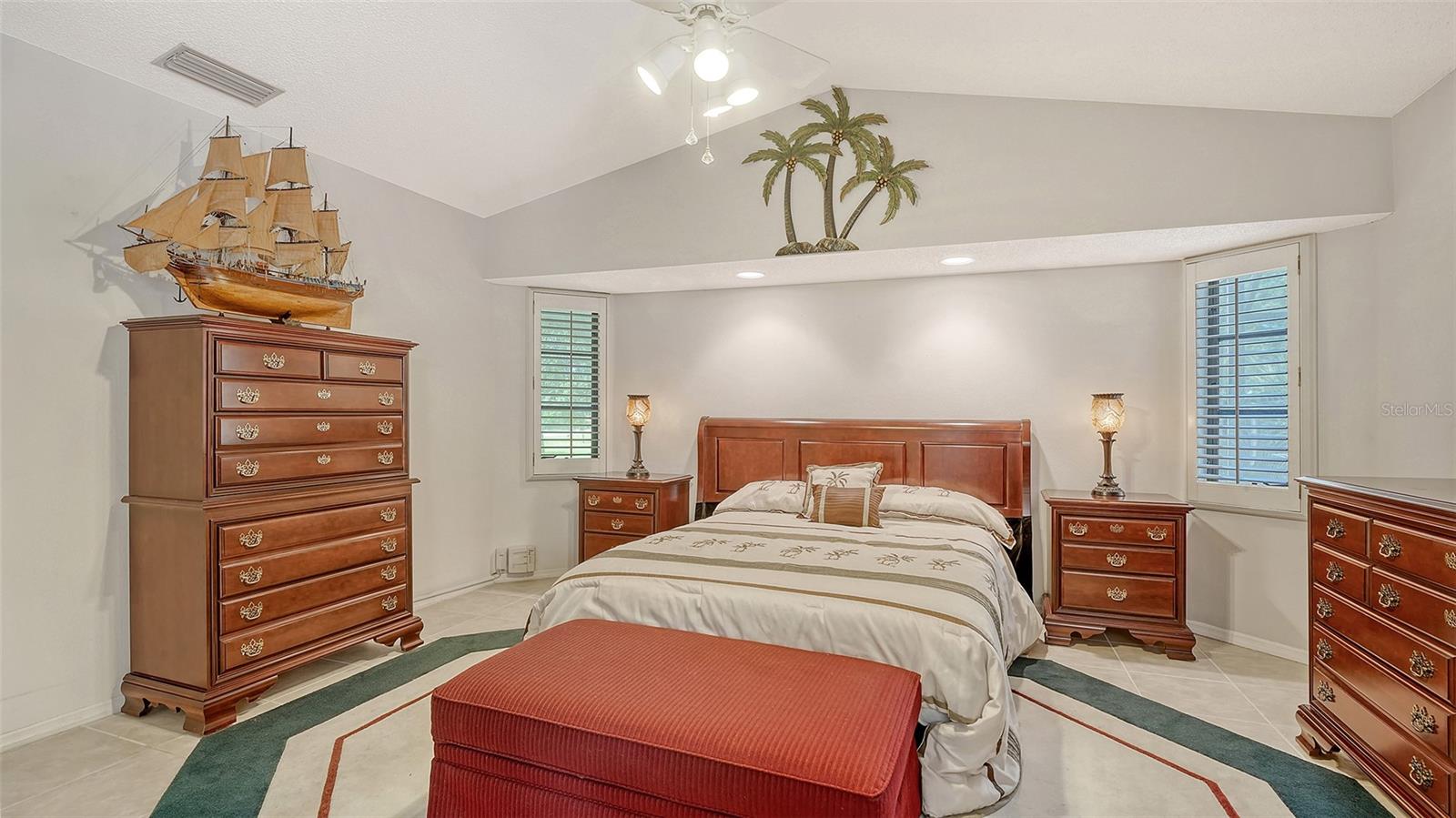 Image 24 of 53 For 5879 Ravenwood Drive