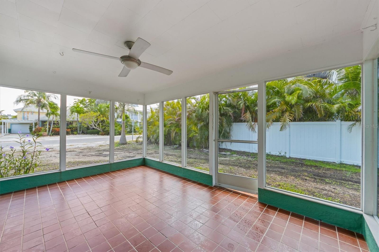 Image 10 of 21 For 709 Gladiolus Street