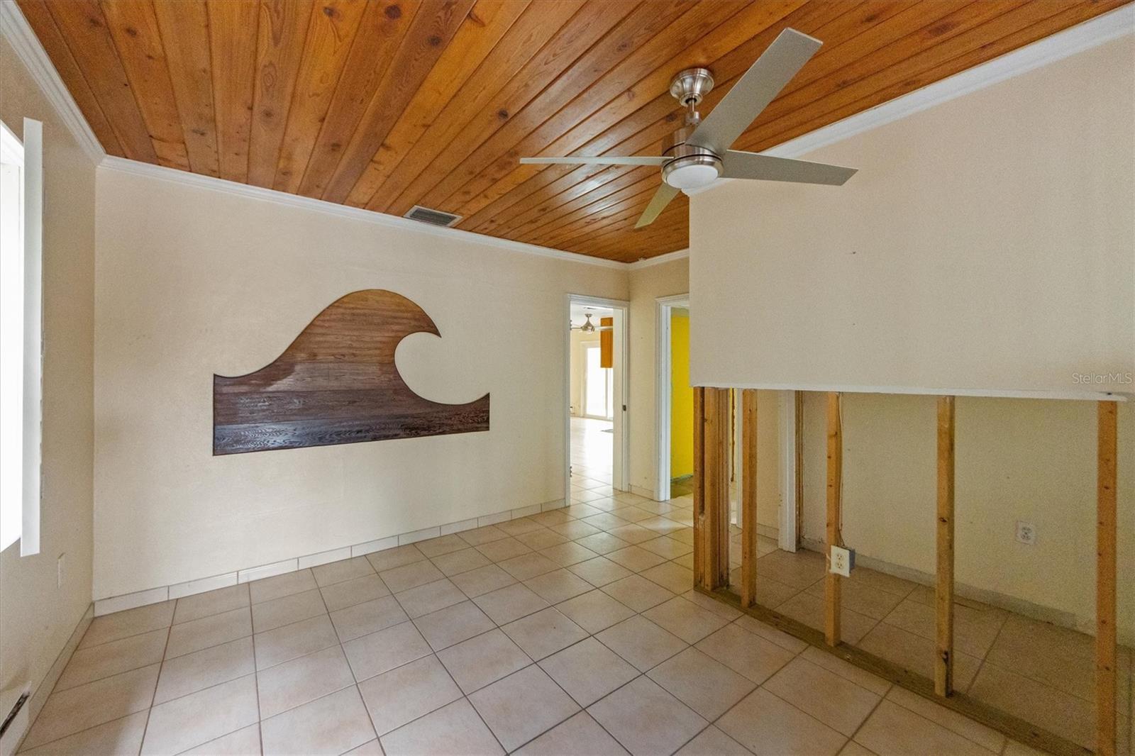 Image 12 of 21 For 709 Gladiolus Street