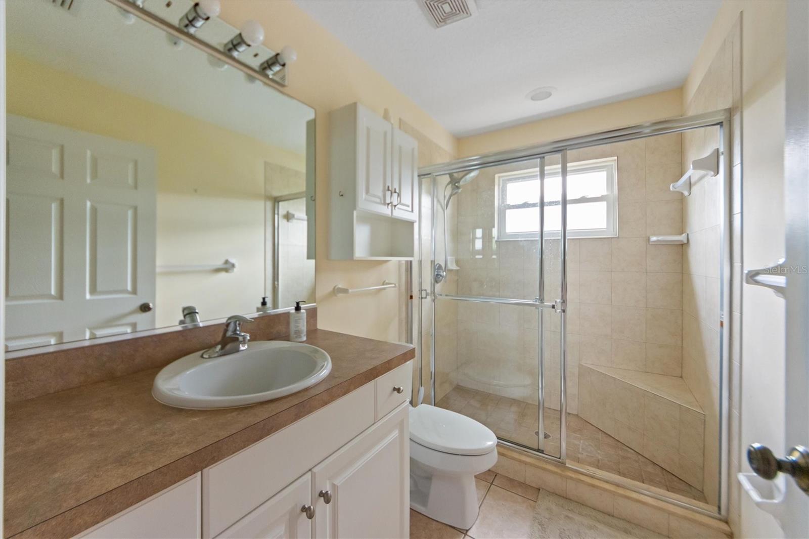 Image 20 of 21 For 709 Gladiolus Street