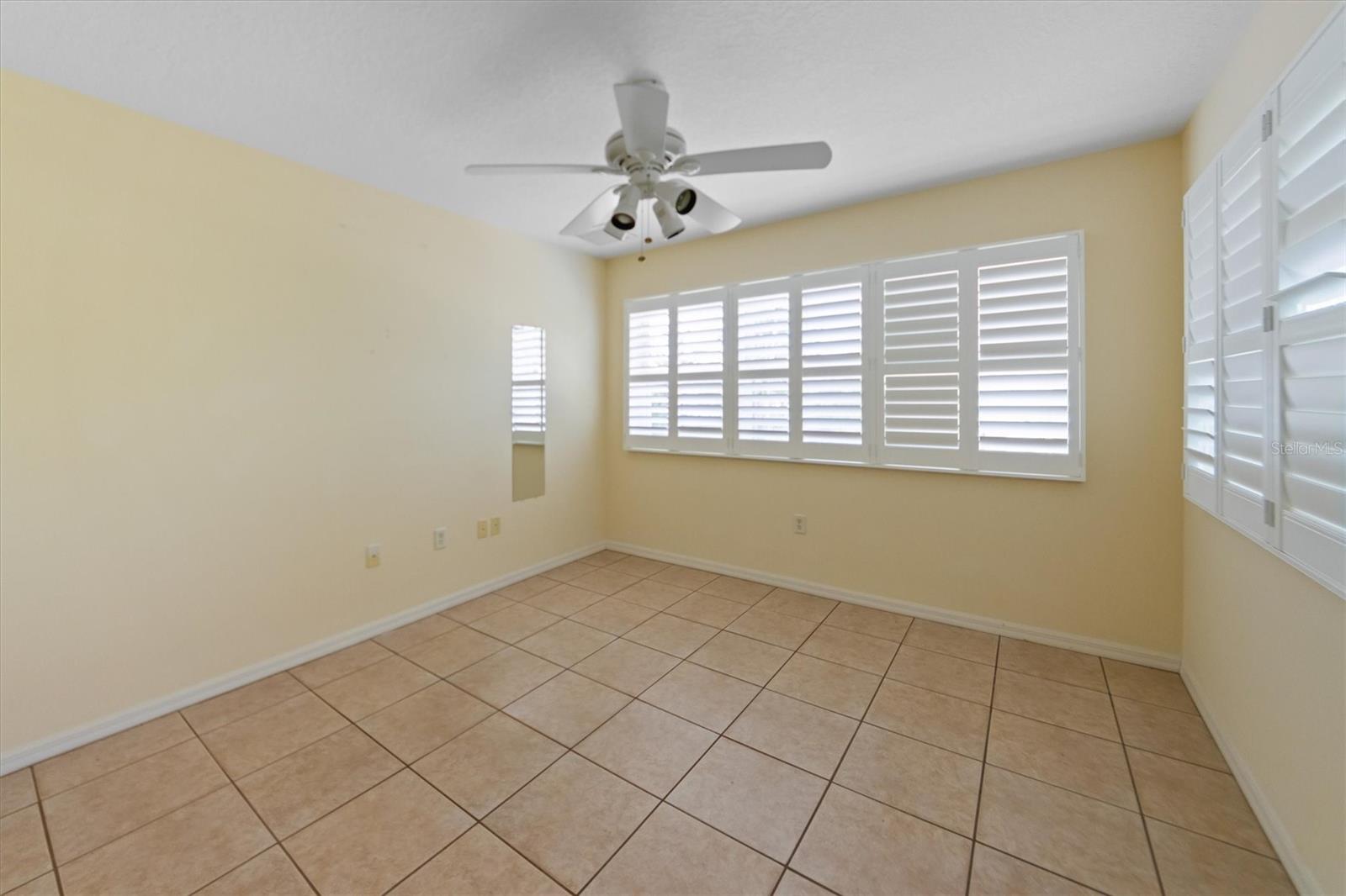 Image 21 of 21 For 709 Gladiolus Street