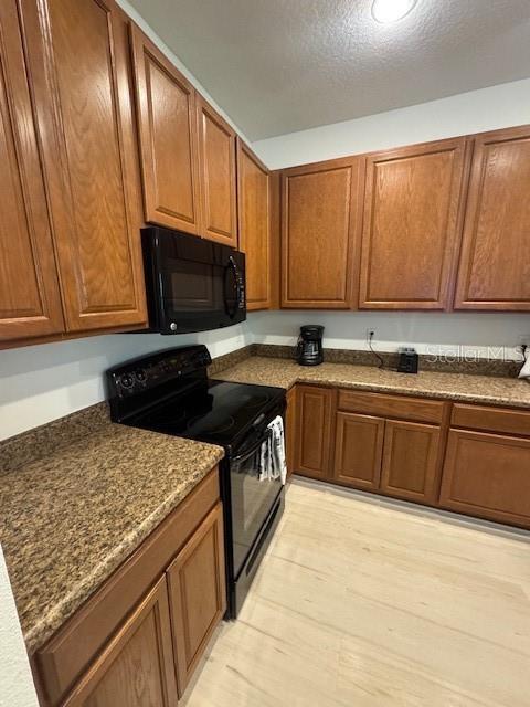 Image 17 of 58 For 2235 50th Street Cir E
