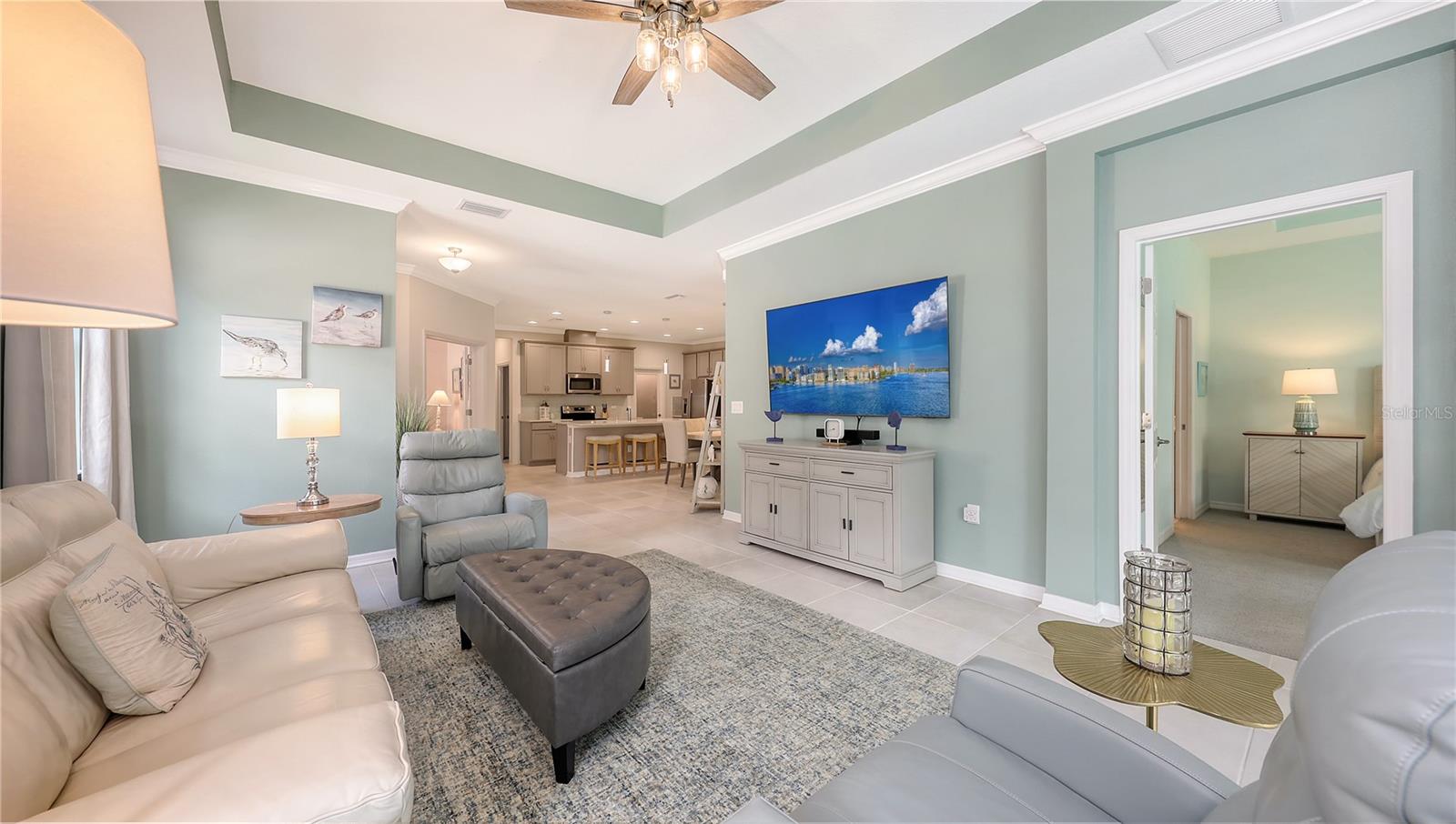 Image 10 of 53 For 6014 Fiore Drive