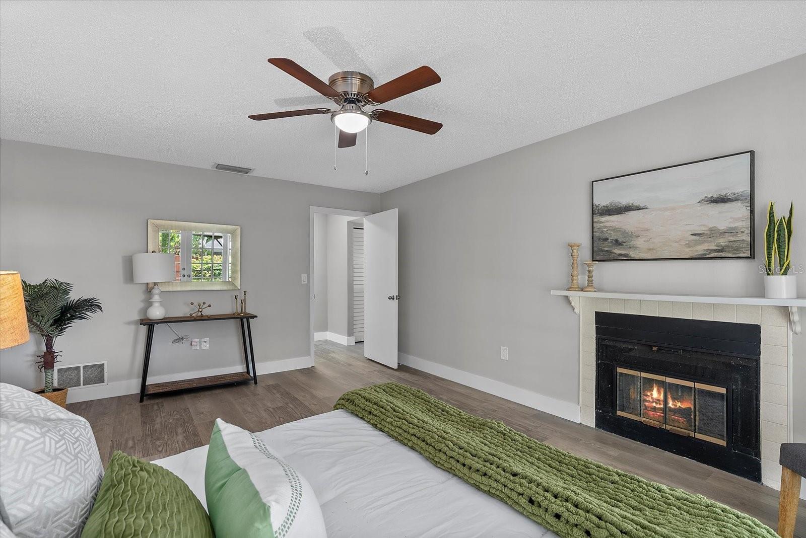 Image 15 of 28 For 2118 Huntington Avenue