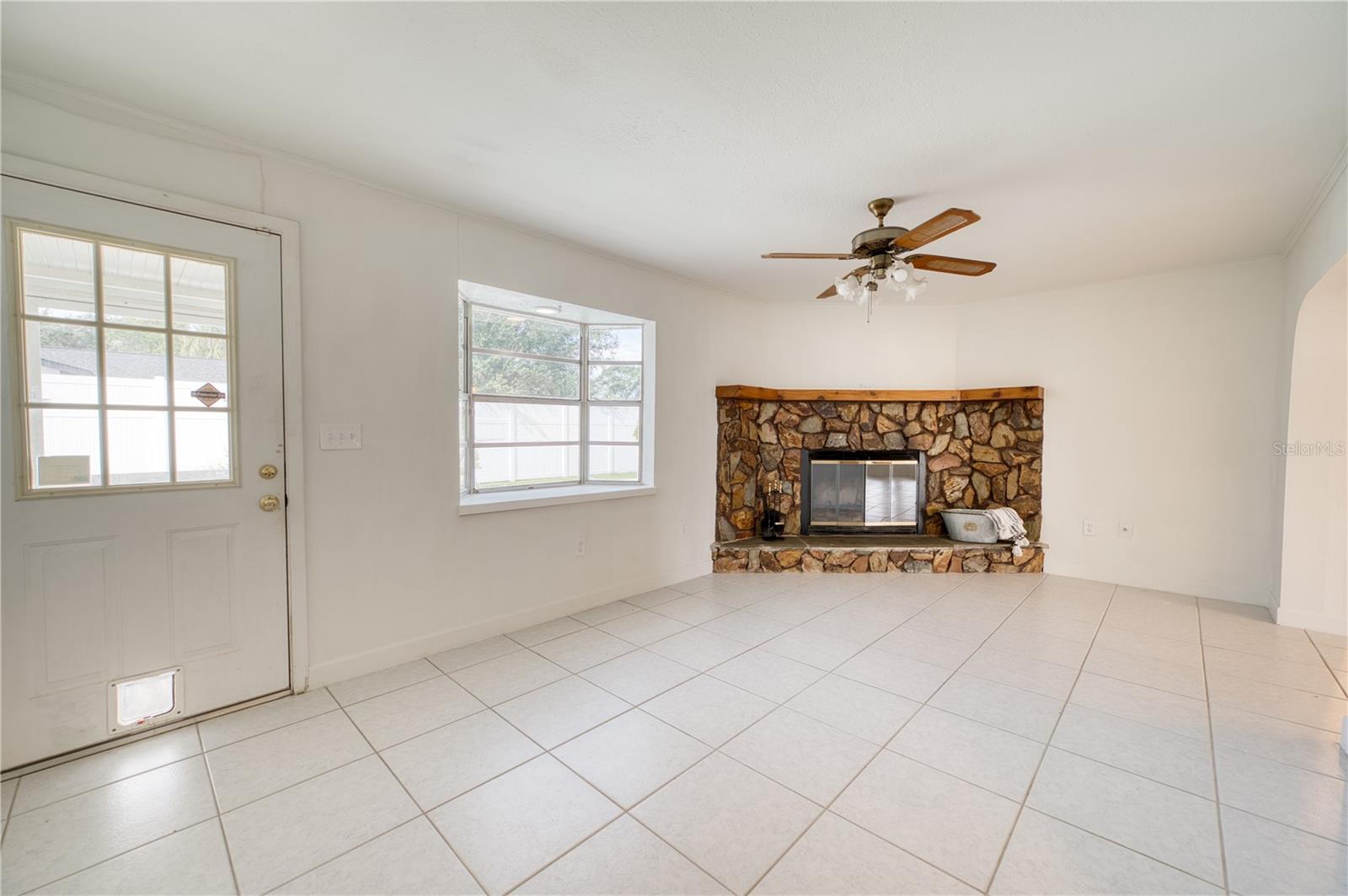 Image 16 of 49 For 4813 Habana Drive