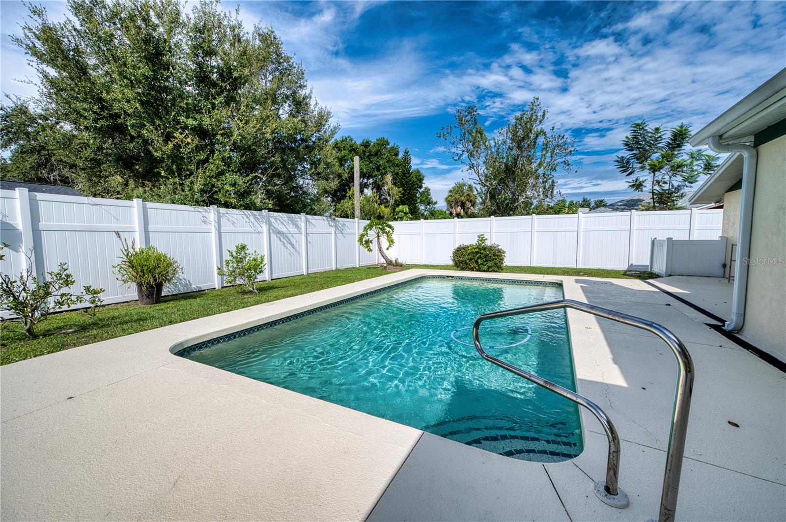 Image 34 of 49 For 4813 Habana Drive