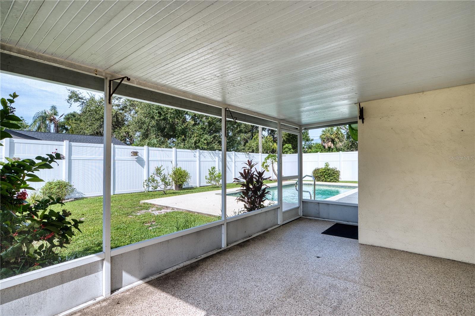 Image 36 of 49 For 4813 Habana Drive