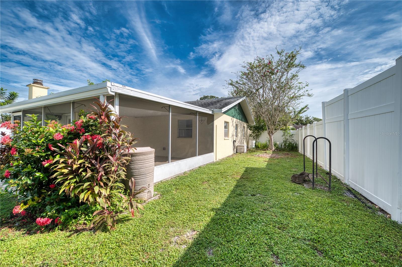 Image 38 of 49 For 4813 Habana Drive
