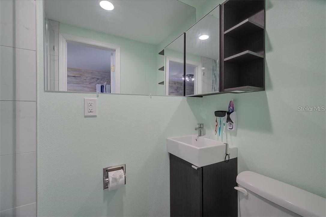 Image 12 of 13 For 716 Ixora Avenue