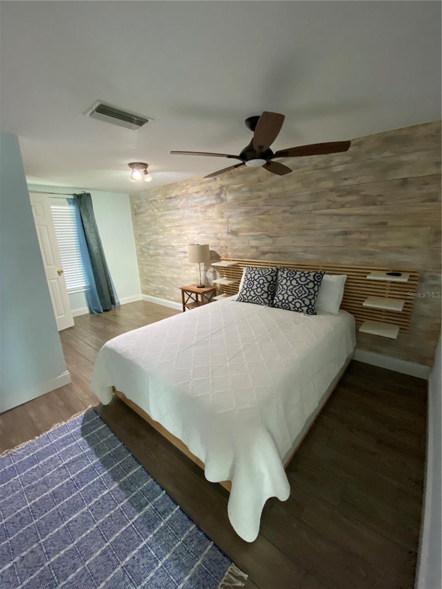 Image 9 of 13 For 716 Ixora Avenue