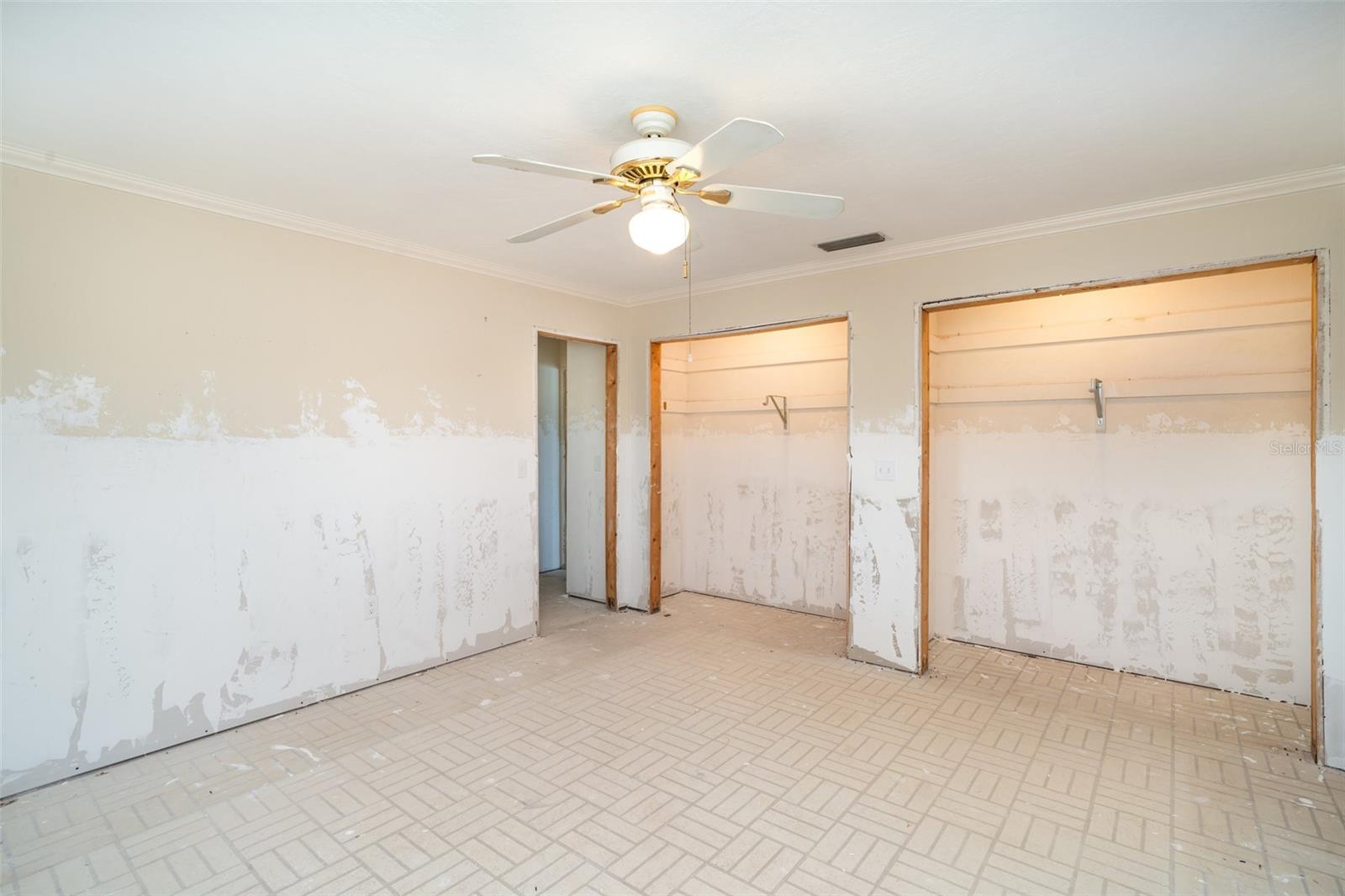 Image 11 of 25 For 10427 Spoonbill Road W