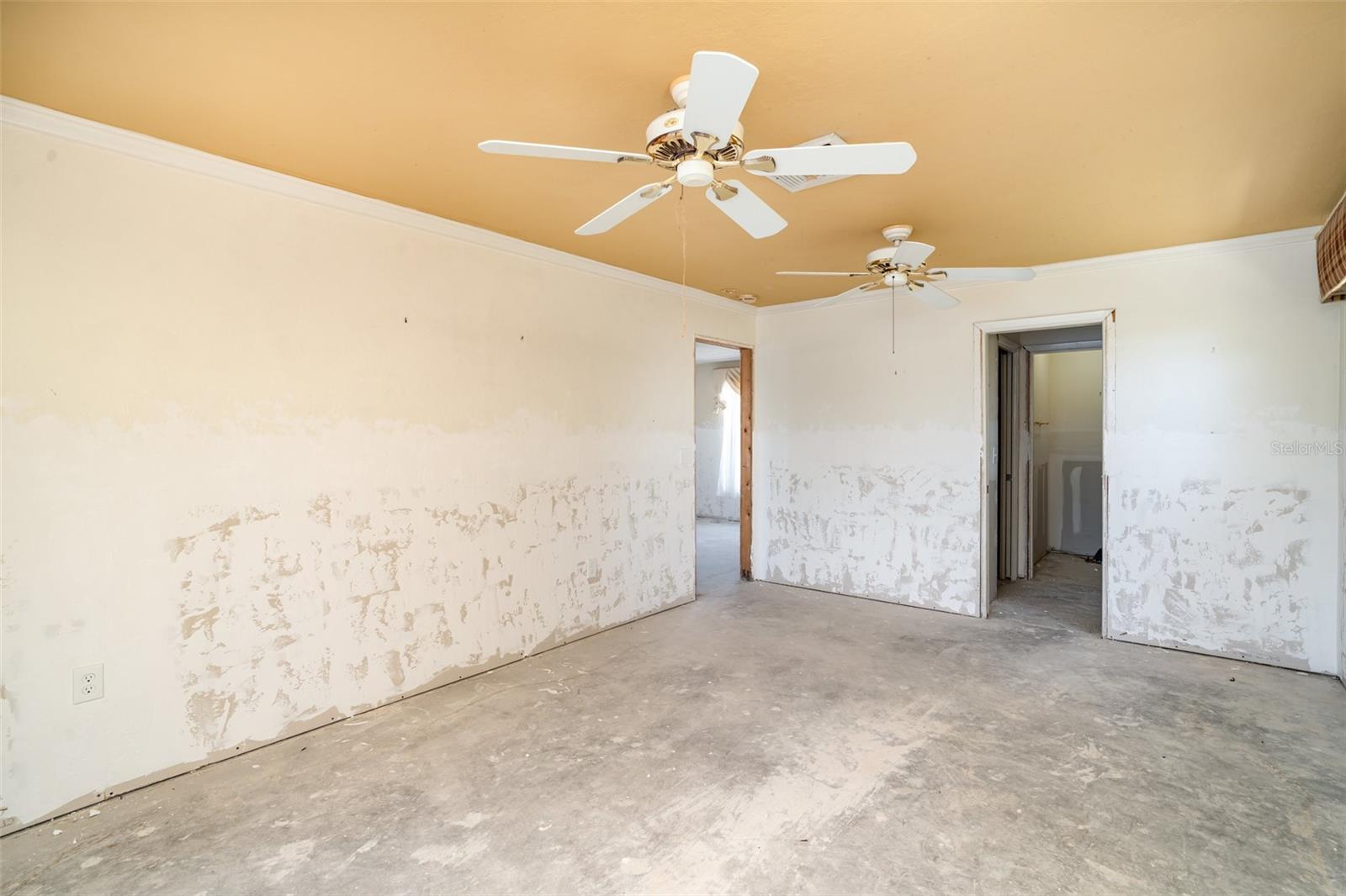 Image 14 of 25 For 10427 Spoonbill Road W