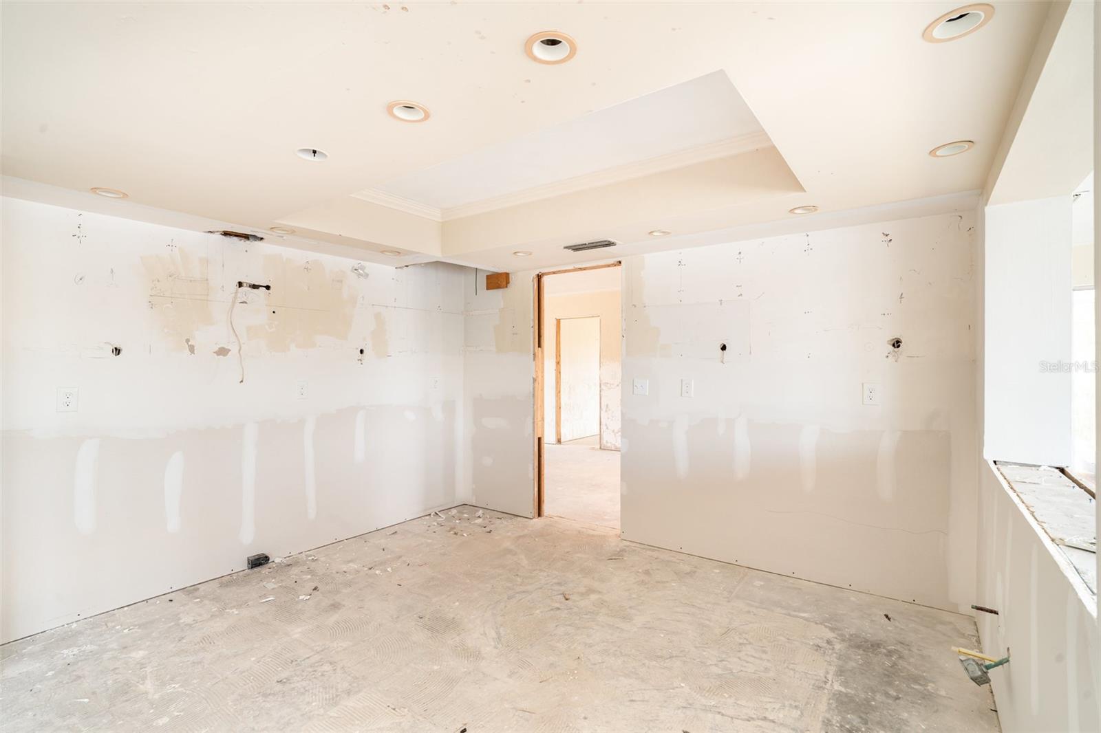 Image 18 of 25 For 10427 Spoonbill Road W