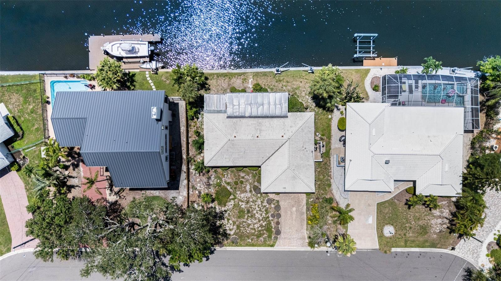 Image 22 of 25 For 10427 Spoonbill Road W