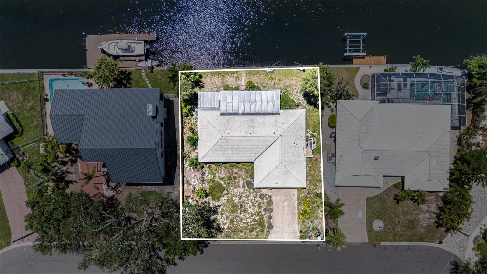 Image 24 of 25 For 10427 Spoonbill Road W