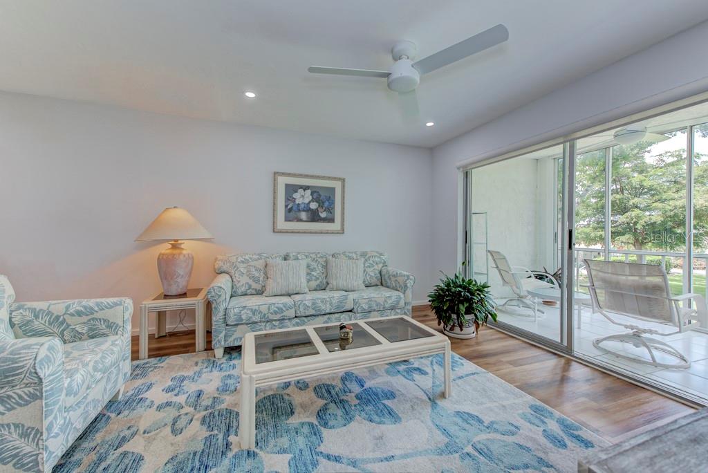 Image 14 of 30 For 3987 Maceachen Boulevard 123