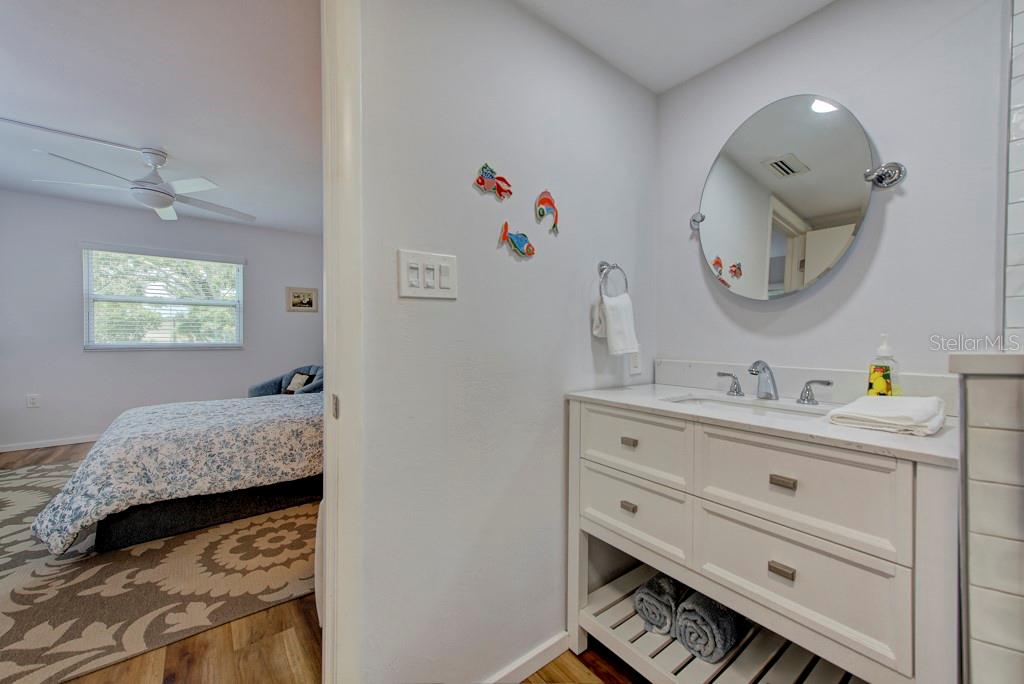 Image 23 of 30 For 3987 Maceachen Boulevard 123