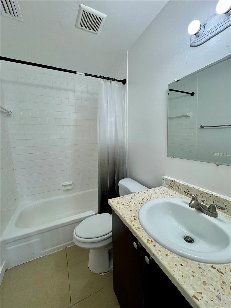 Image 5 of 18 For 13300 Walsingham Road 61