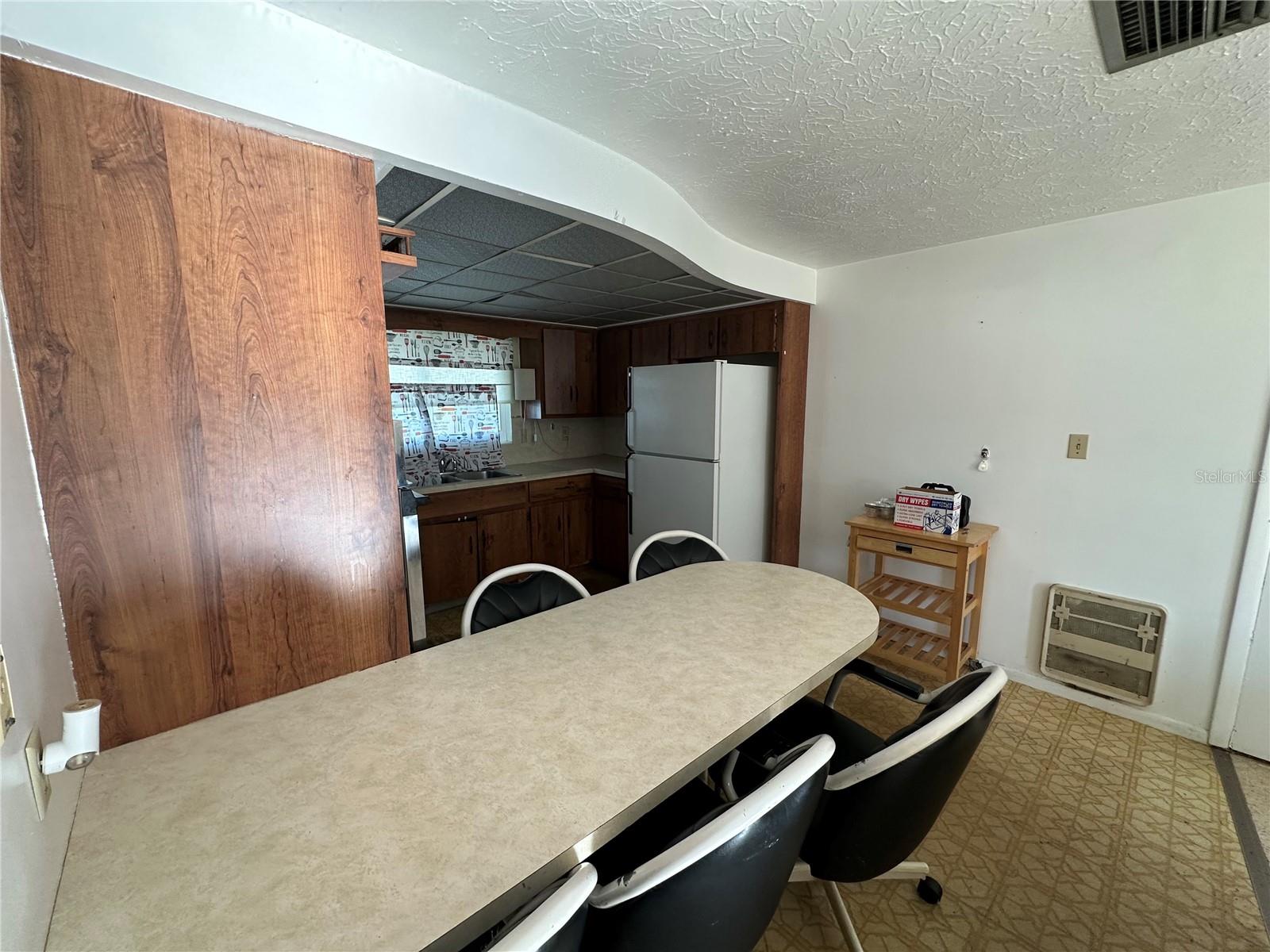 Image 4 of 7 For 3412 Clarinda Street 10